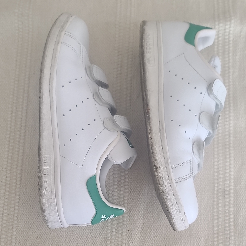 Adidas Stan Smith Kids White and Green Sneakers - Picture 2 of 4